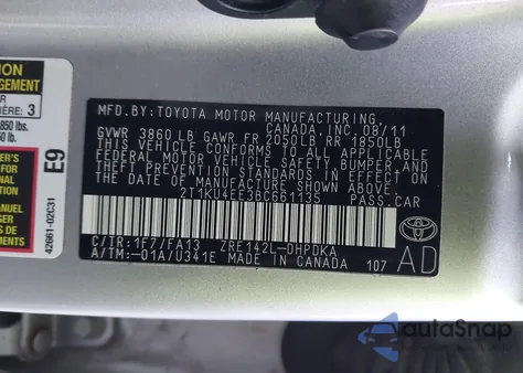 2011 Toyota Matrix z USA, uszkodzony, nr VIN 2T1KU4EE3BC661135